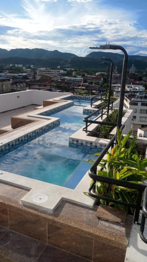 Okawango Hotel 吉拉尔多特 外观 照片