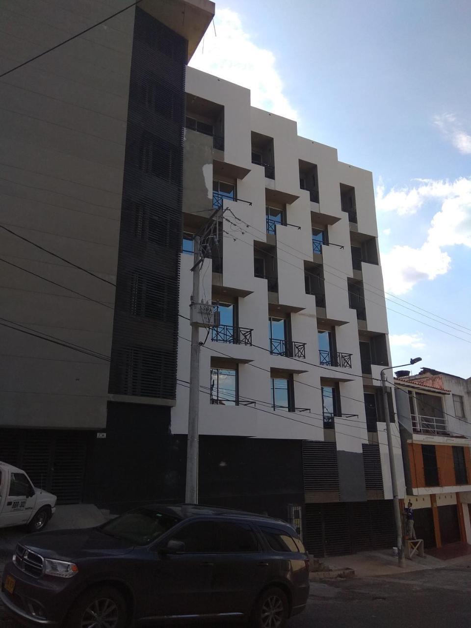 Okawango Hotel 吉拉尔多特 外观 照片